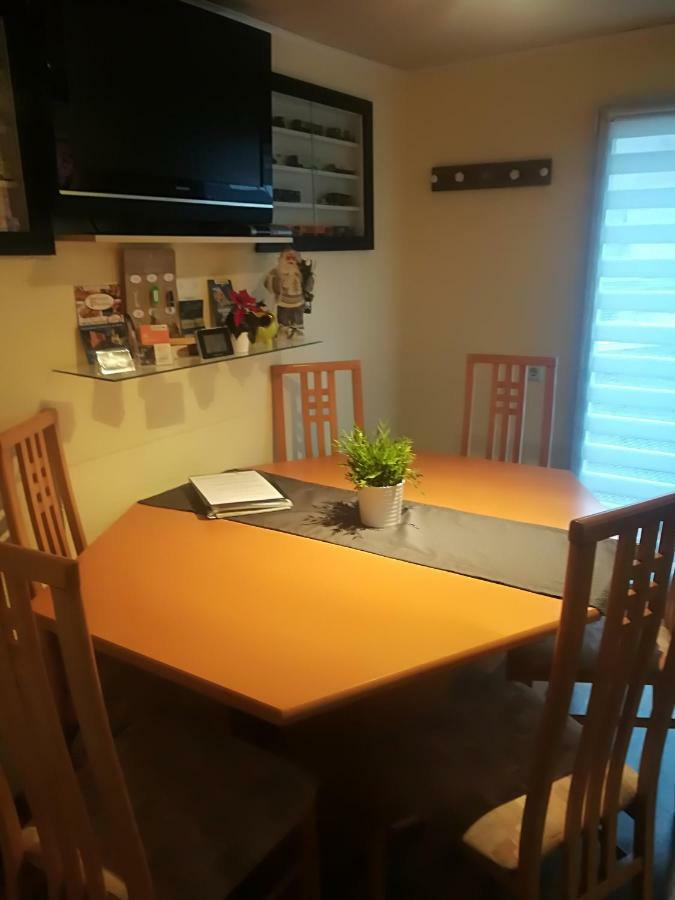Haus Selina Villa Бридел Екстериор снимка